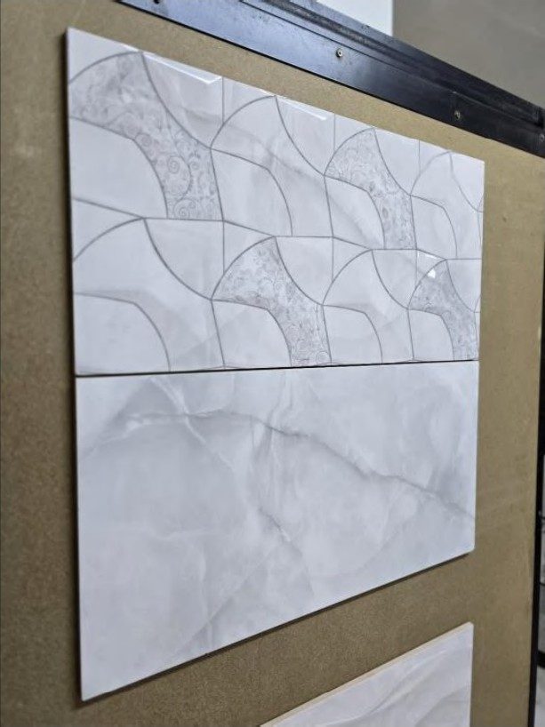 سيراميك جدران إيراني ⁦30×60⁩ – موديل W106-3 – صورة 1